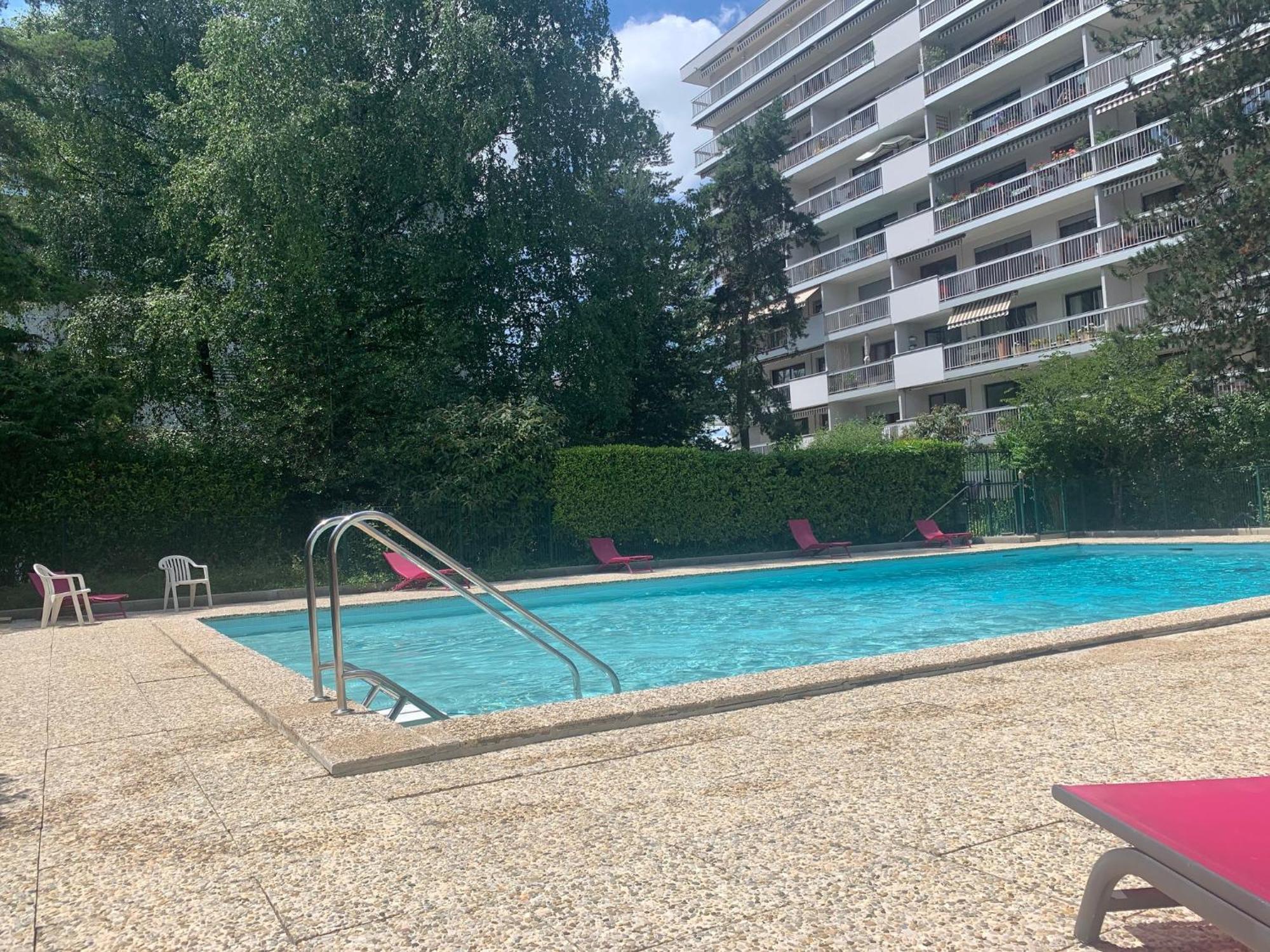 Kusmi Love Piscine Proche Du Lac Annecy Exterior photo